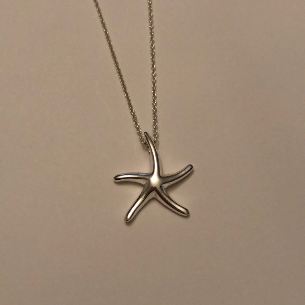 Starfish sterling silver necklace